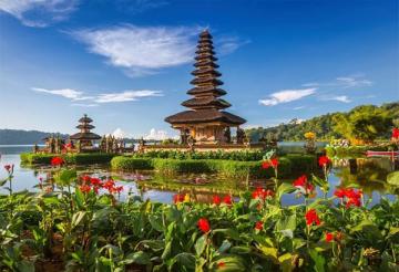 Bali - hòn đảo của những ngôi đền